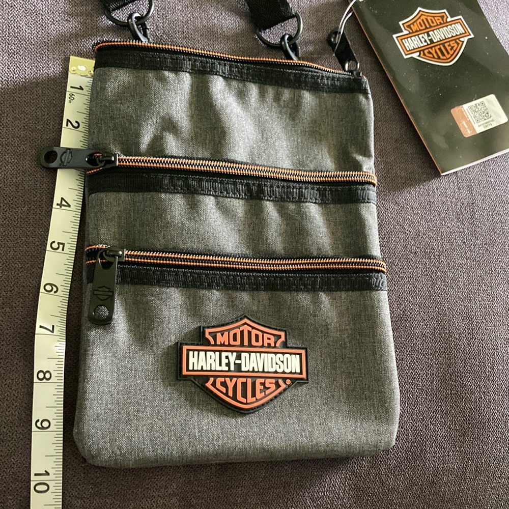 Crossbody purse